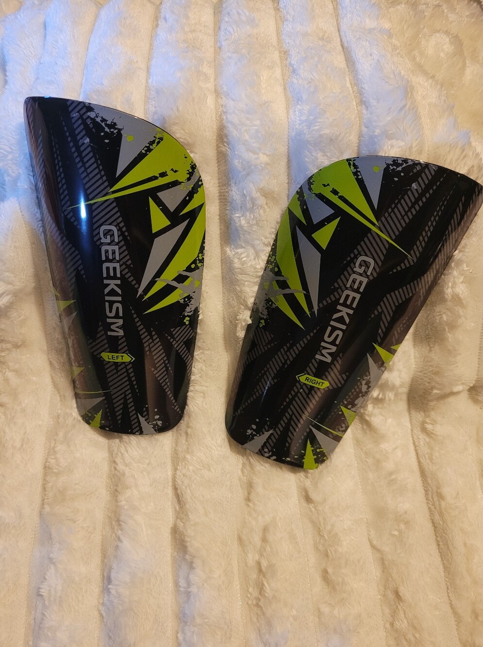 GEEKISM Neon Green & Black Soccer Shin Guards For Kids/Teens